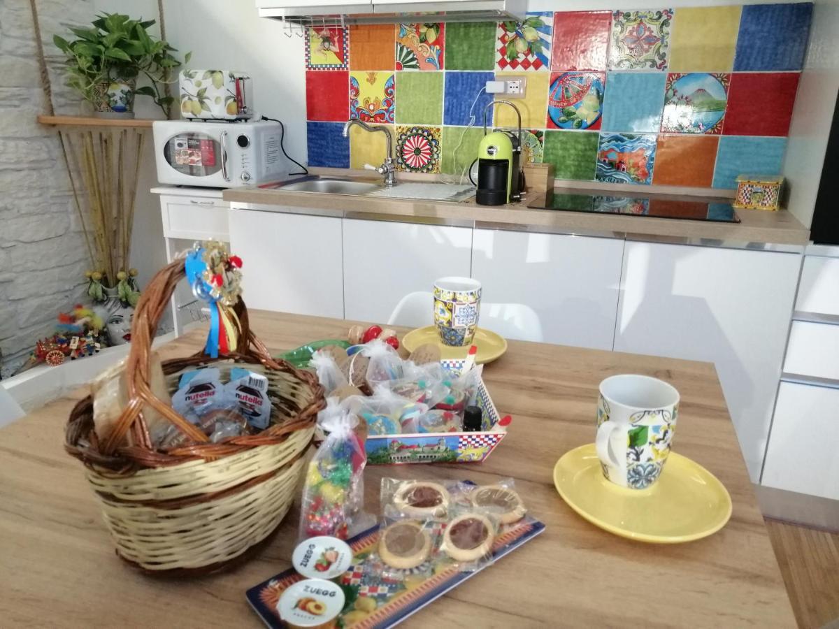Suite I Biddizzi Da Sicilia Catania Bagian luar foto