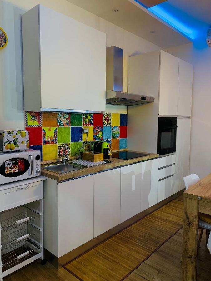 Suite I Biddizzi Da Sicilia Catania Bagian luar foto