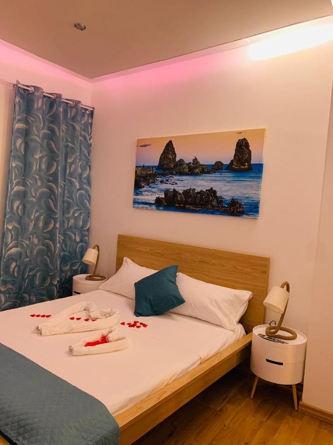 Suite I Biddizzi Da Sicilia Catania Bagian luar foto