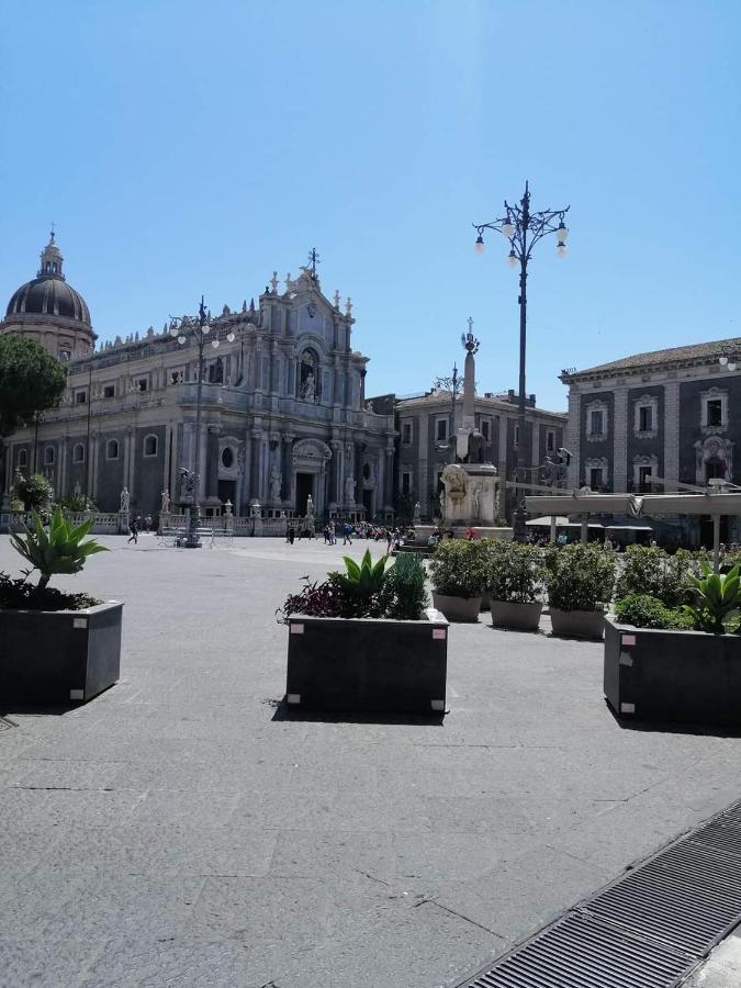 Suite I Biddizzi Da Sicilia Catania Bagian luar foto