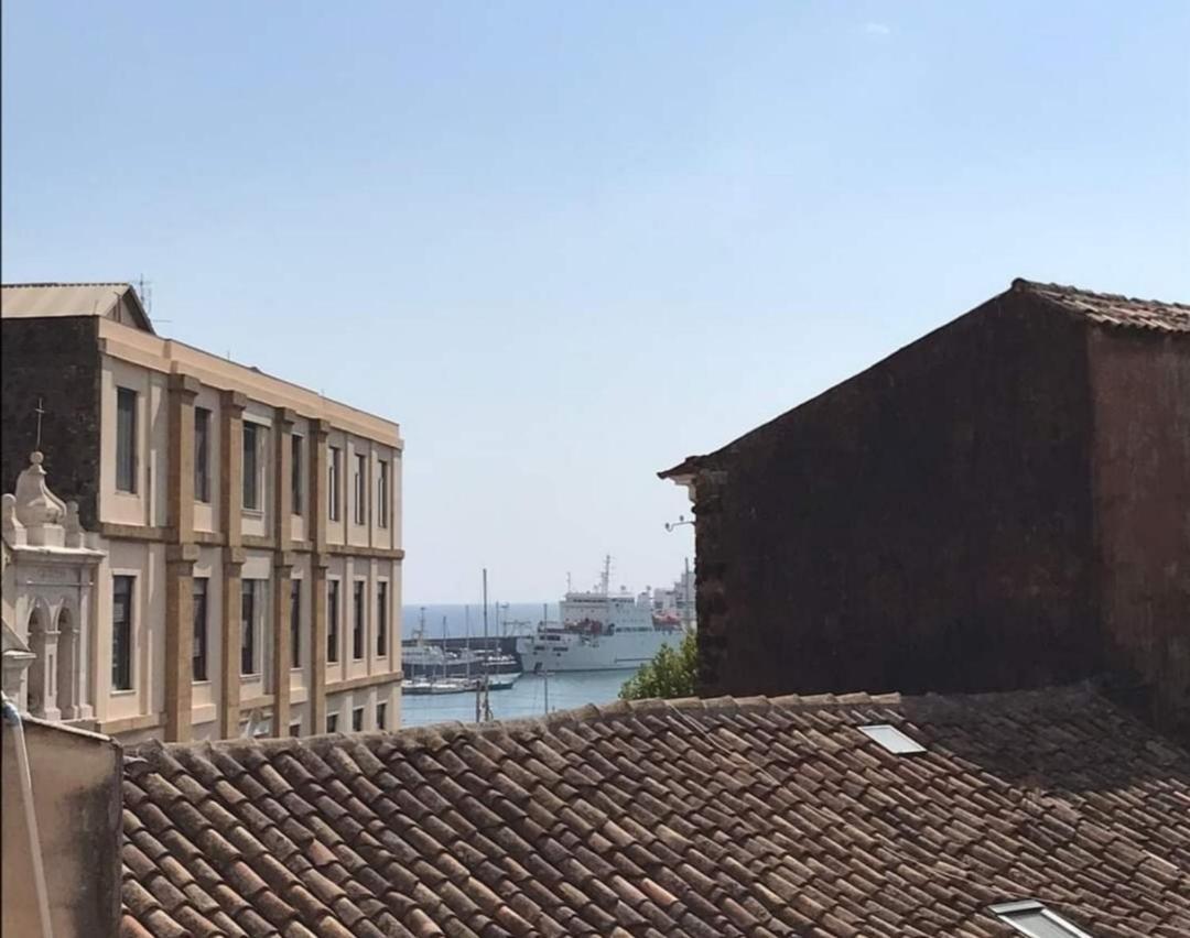 Suite I Biddizzi Da Sicilia Catania Bagian luar foto